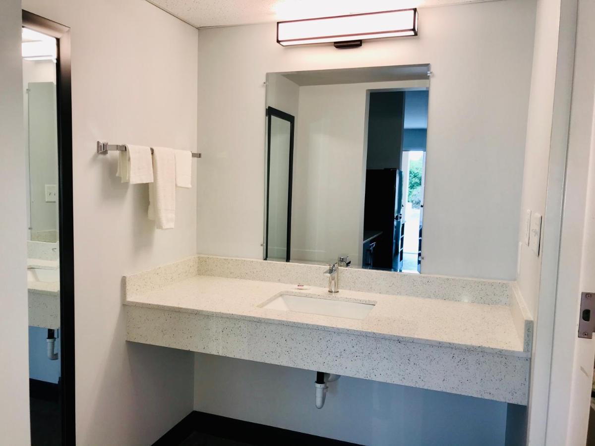 Studio 6 Dublin, Ga Екстериор снимка
