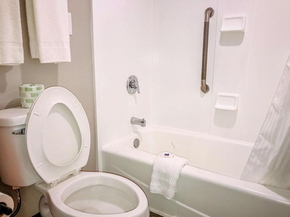 Studio 6 Dublin, Ga Екстериор снимка